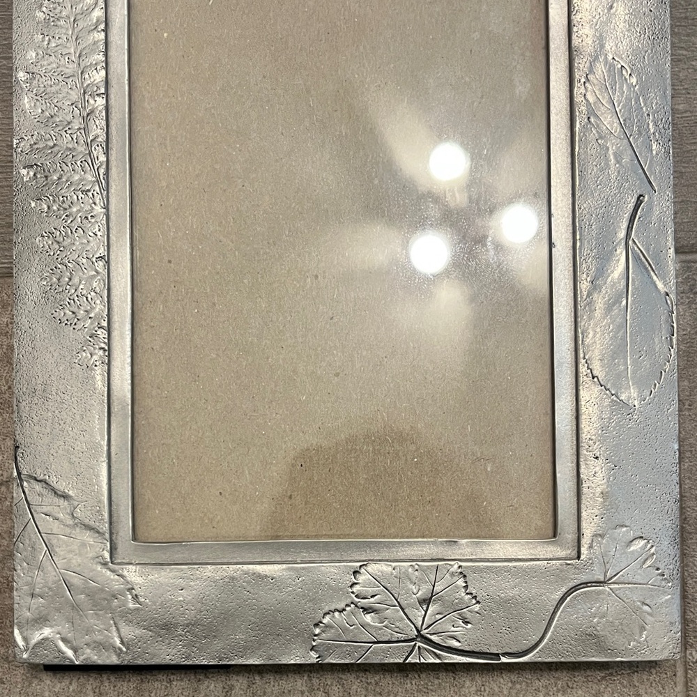 Leaf Patterned Silver Photo Frame - Picture 6 of 10